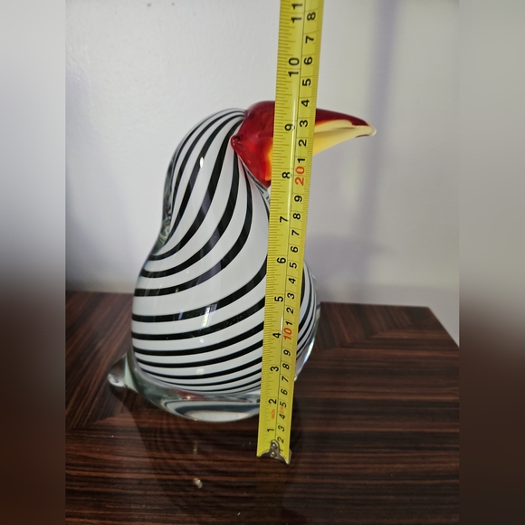 Vintage Murano  Toucan Glass Bird Figurine, Black & White Spiral. 9.5" Tall - Picture 6 of 16